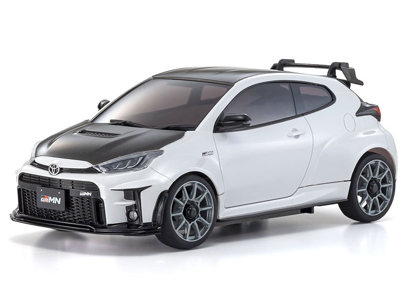 Kyosho Mini-Z AWD Toyota GRMN Yaris Circuit Package White (MA020-KT531P) 32640PW