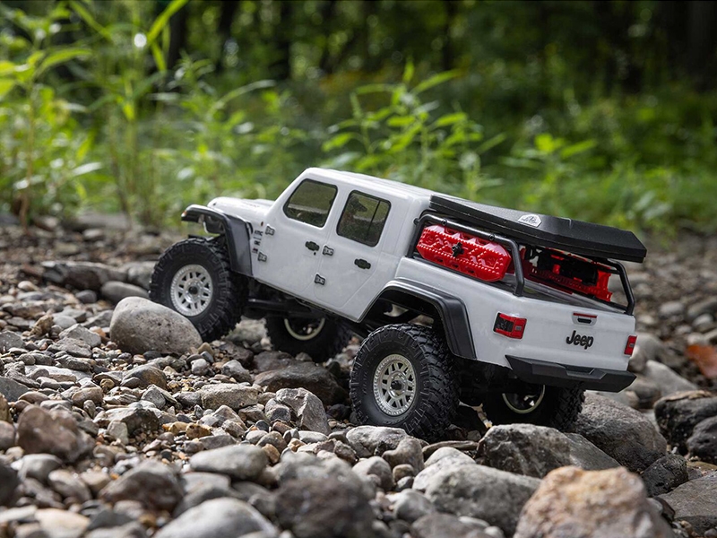 Axial SCX24 Jeep Gladiator 4WD Rock Crawler RTR - White C-AXI00005V2T4