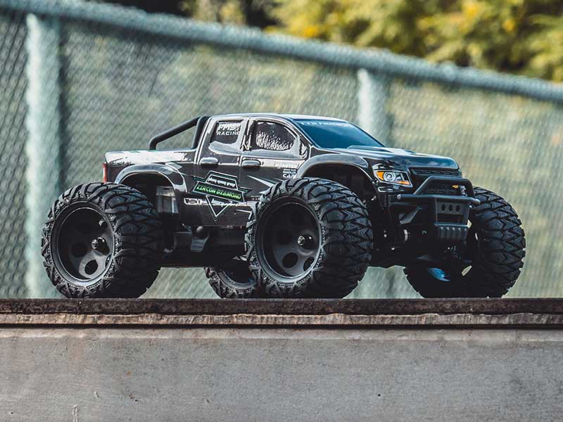 FMS FMT24 1/24th Chevrolet Colorado Truck RTR - Black FMS12421BDRTRBK