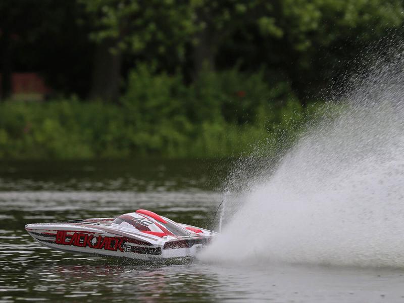 ProBoat Blackjack 42inch 8S Brushless Catamaran RTR - White/Red B-PRB08043T2