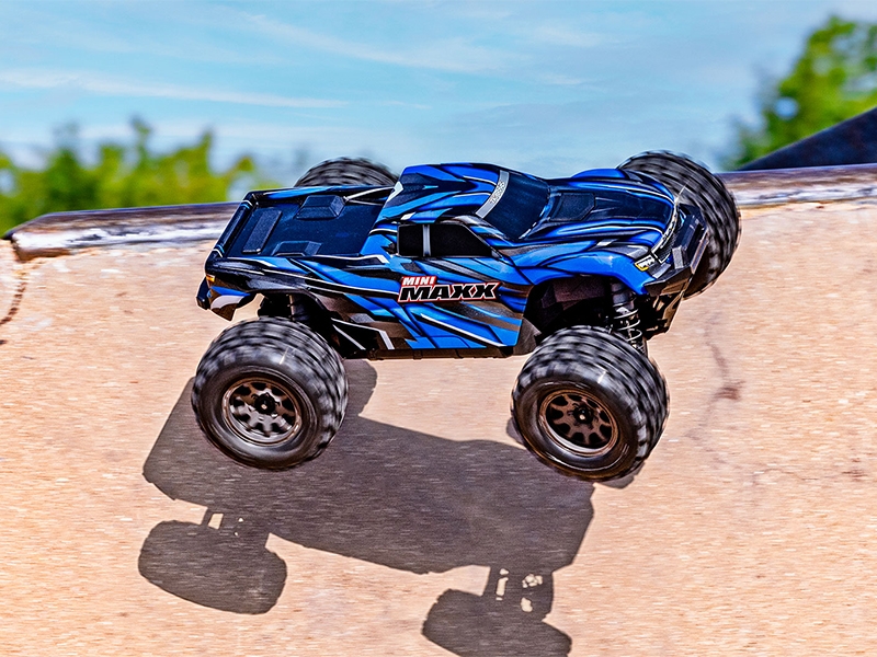 Traxxas Mini Maxx BL-2S - Blue TRX107154-1-BLUE