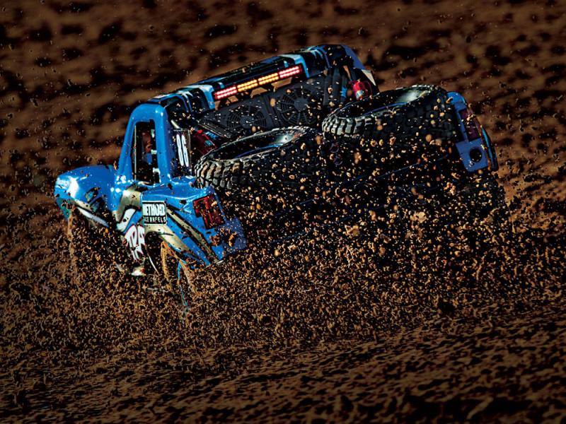 Traxxas UDR Unlimited Desert Racer 4WD with Light Kit Fitted - Blue TRX85086-4-TRX